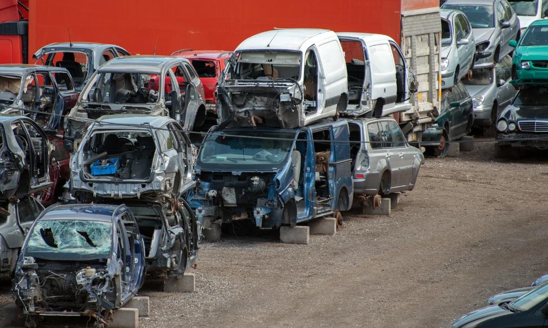 Auto Złom Police